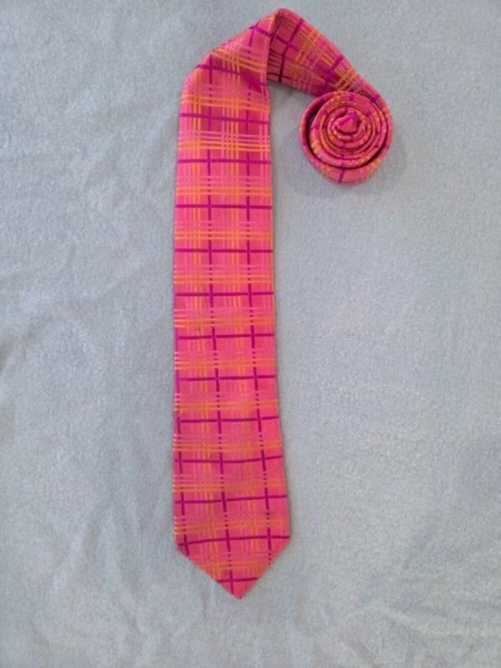 Ted Baker London Men's Hot Pink Plaid Silk Necktie Made in USA (3.85")(60")